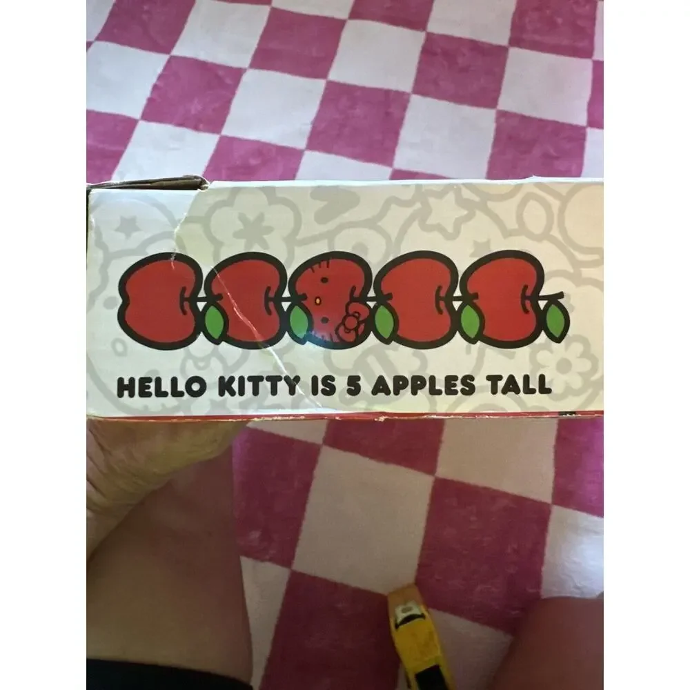 Sanrio Hello Kitty Wall Clock Large Brand New White Red Analog Display - Picture 6 of 6